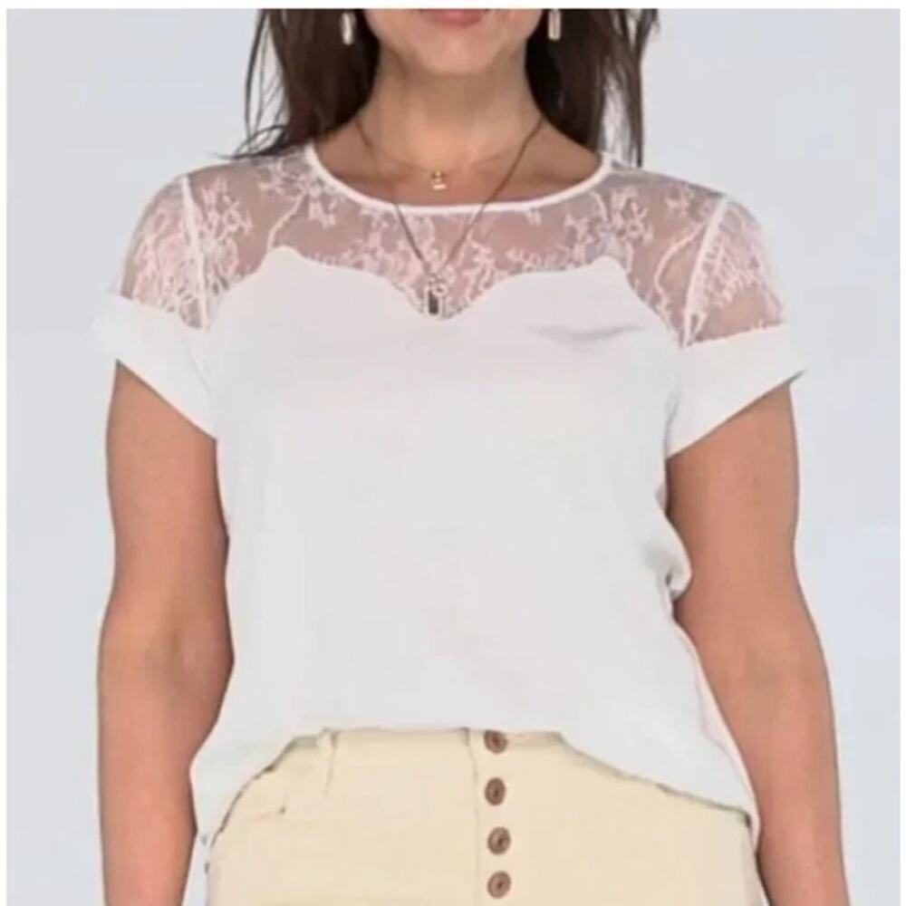 NWT CAbi #4569 Women's White 100% Cotton Slim Fit Lace Flirt T-Shirt Size Large